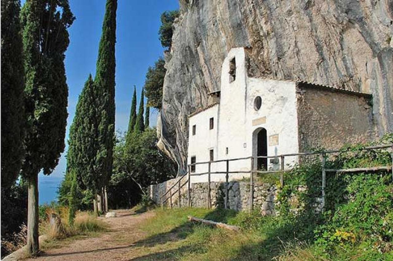 Appartamenti Serena - Nonna Elvira Gargnano Exterior foto